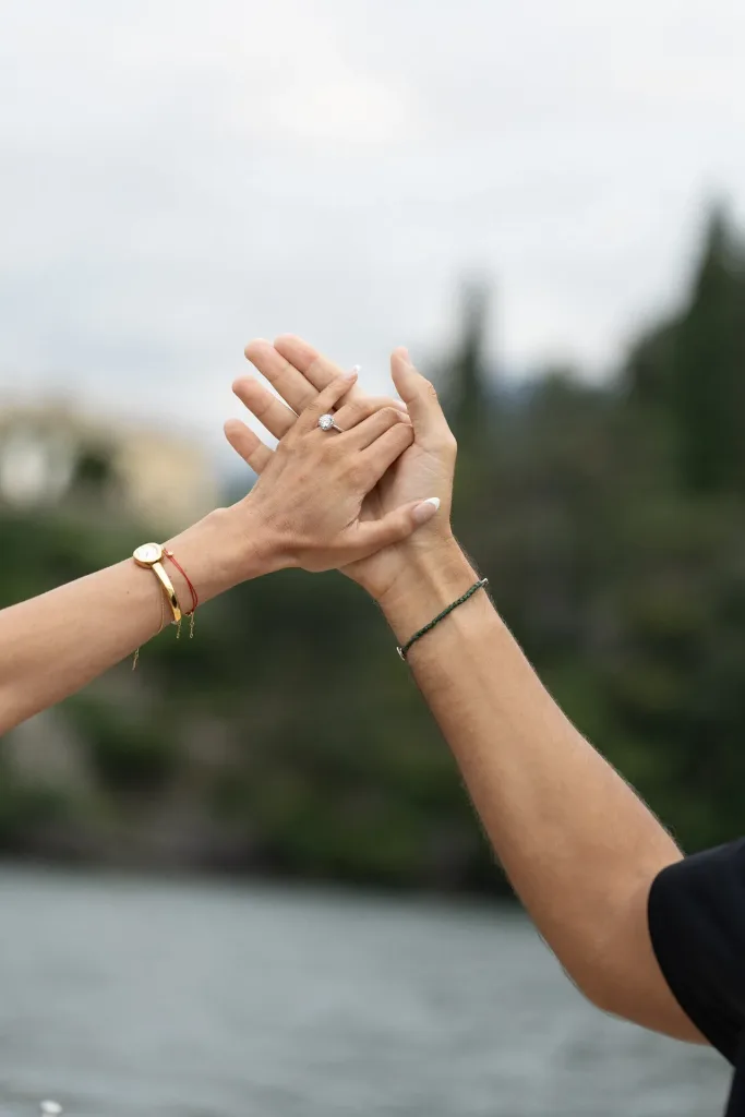 Secret marriage proposal on Lake Como boat