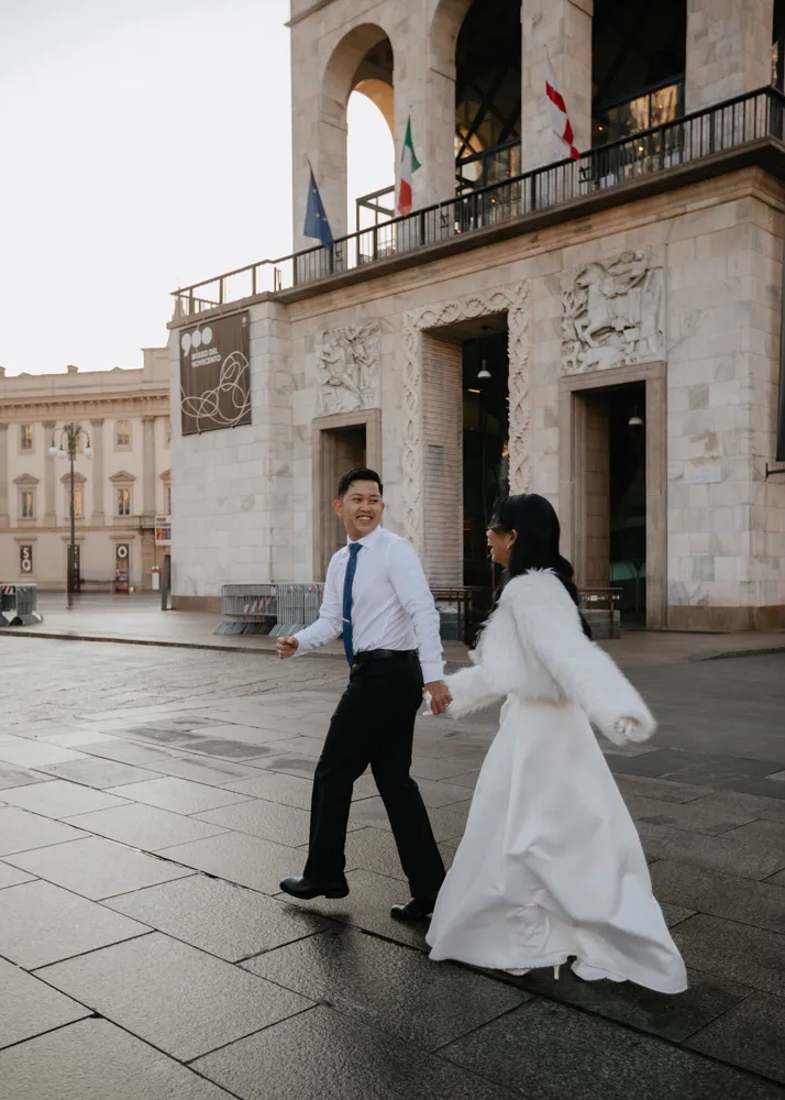 Milan street photoshoot couple
