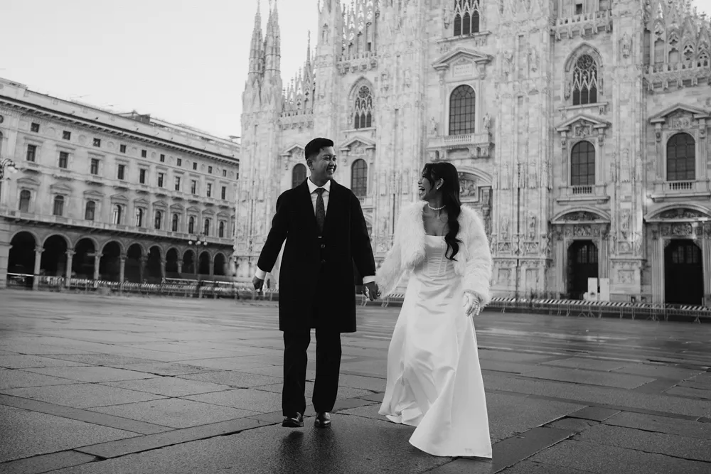 couple photoshoot at Duomo Milan