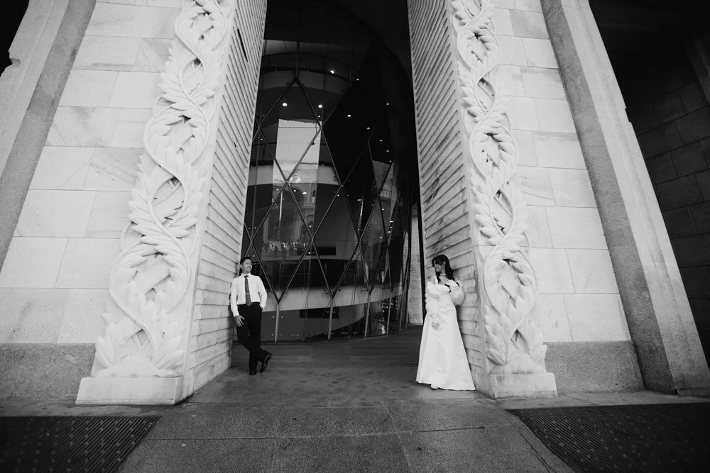 Milan street photoshoot couple