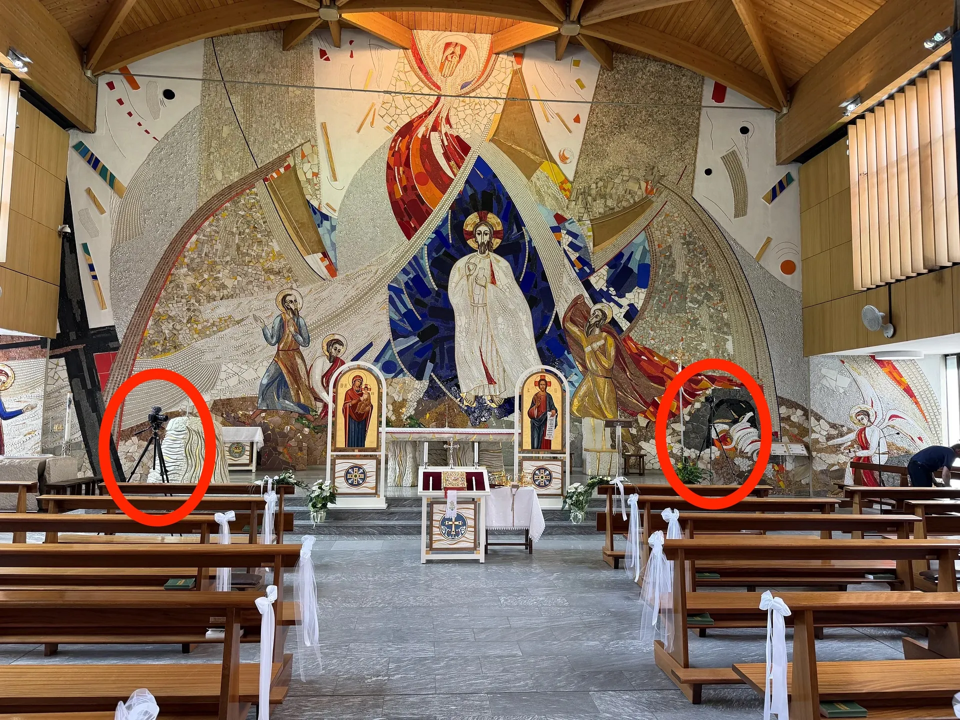 Italian church wedding ceremony filmed by a professional wedding videographer